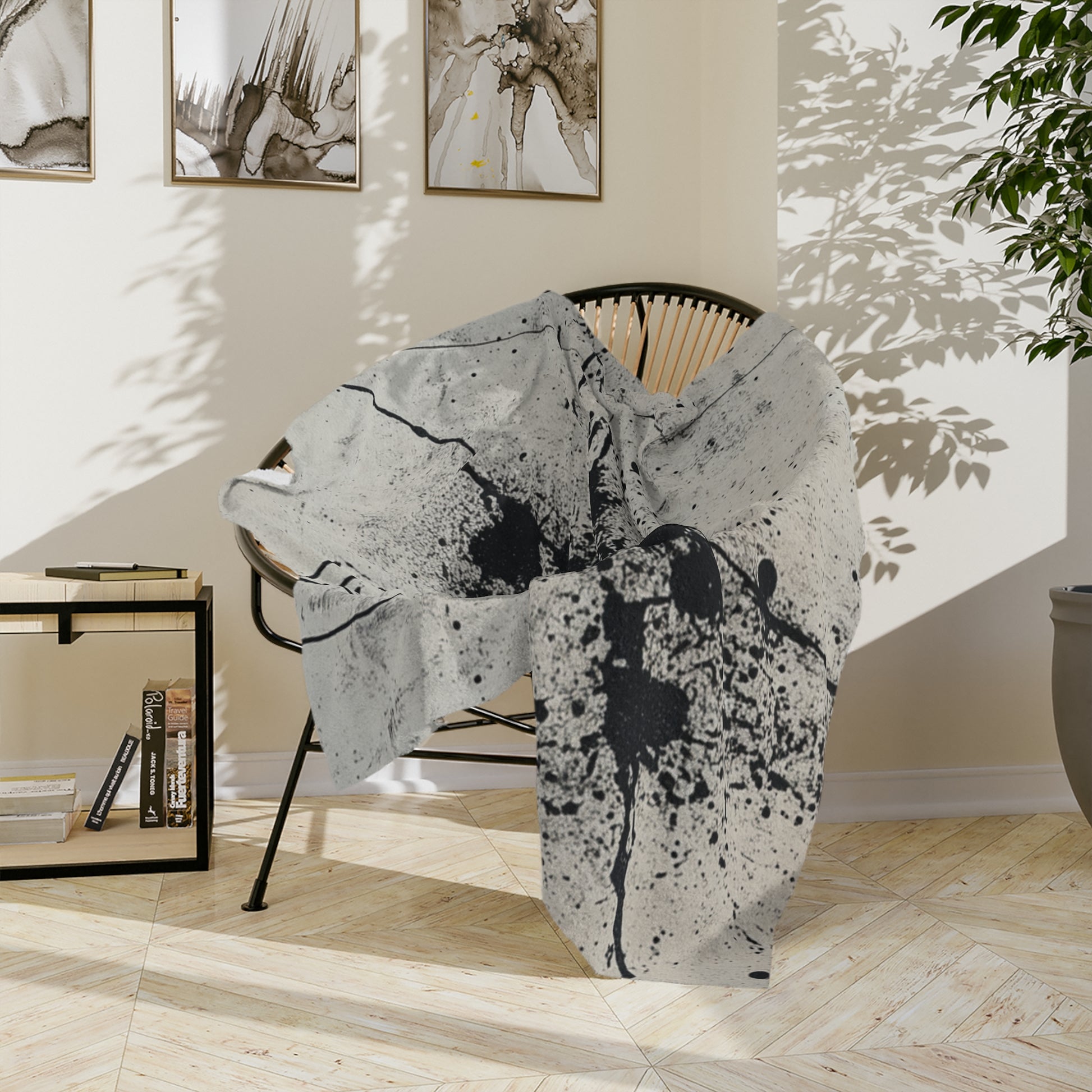 DUO MODERN "Noir Splash" Velveteen Microfiber Blanket - DUO Modern